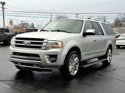 Used 2017 Ford Expedition EL Platinum image 3