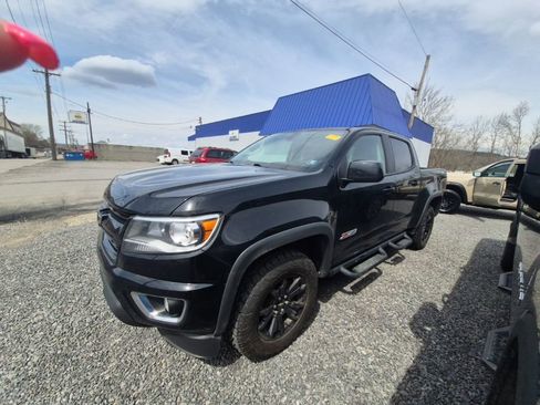 Used 2020 Chevrolet Colorado Z71 w/ Z71 Midnight Edition image 5