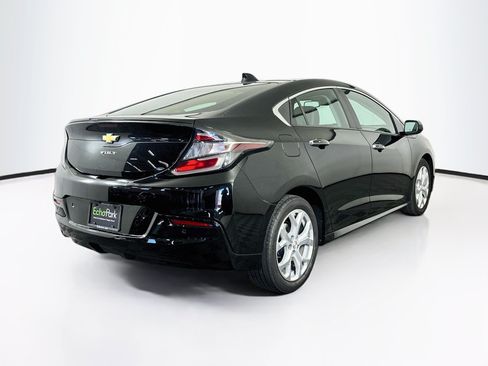 Used 2018 Chevrolet Volt Premier w/ Driver Confidence Package FWD image 9