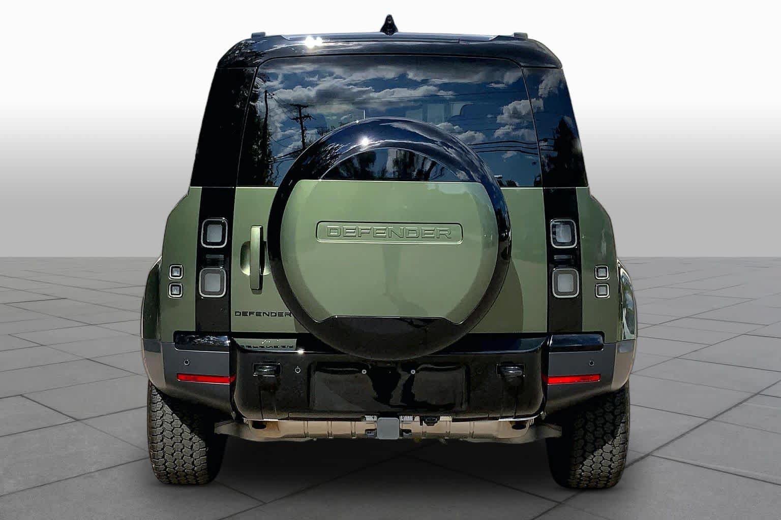 Used 2026 Land Rover Defender 110 S AWD/4WD image 5