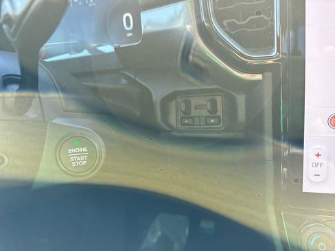 New 2025 Ford Ranger Lariat w/ FX4 Off-Road Package image 28