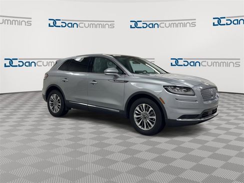 Used 2021 Lincoln Nautilus Reserve image 2