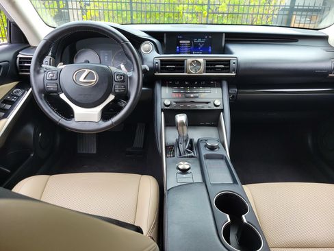 Used 2017 Lexus IS 200t RWD image 15