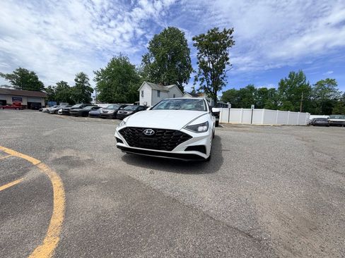 Used 2020 Hyundai Sonata SEL w/ Convenience Package FWD image 2