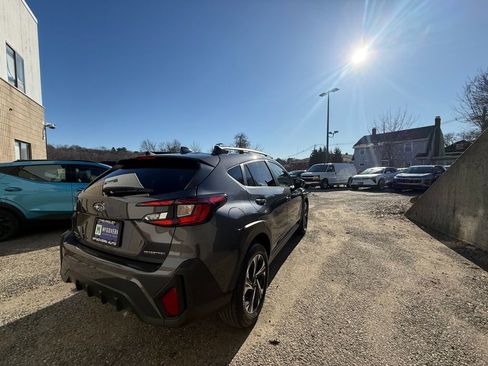 Used 2024 Subaru Crosstrek 2.0i Premium image 6