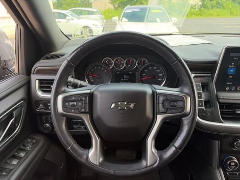 Used 2021 Chevrolet Tahoe Z71 w/ Z71 Signature Package AWD/4WD image 14