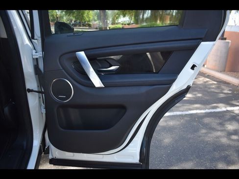 Used 2020 Land Rover Discovery Sport SE AWD/4WD image 27