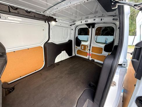 Used 2016 Ford Transit Connect XLT image 21