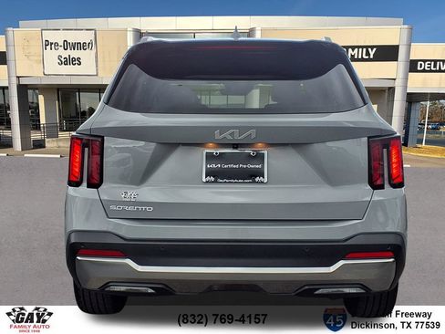 Certified 2026 Kia Sorento EX w/ EX Premium Package FWD image 20