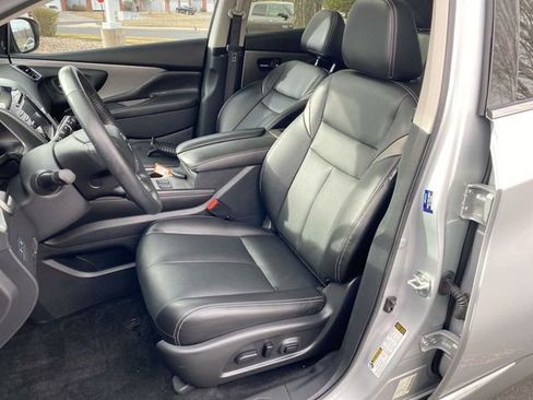 Used 2020 Nissan Murano SL w/ Moonroof Package image 11