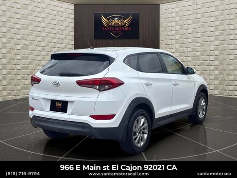 Used 2018 Hyundai Tucson SE image 5
