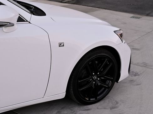 Used 2017 Lexus IS 200t IS Turbo RWD image 33