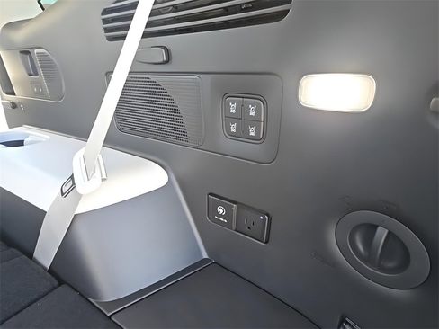 New 2026 Hyundai Ioniq 9 Calligraphy image 21