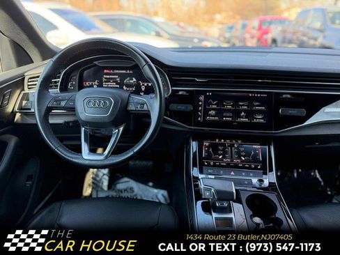 Used 2021 Audi Q8 Premium Plus w/ Premium Plus Package image 27