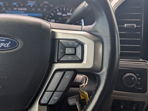 Certified 2022 Ford F450 Lariat w/ Lariat Value Package AWD/4WD image 26