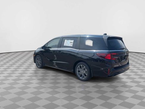 New 2026 Honda Odyssey Touring image 6