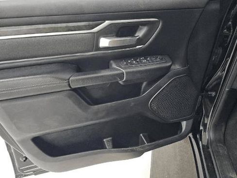 Used 2019 RAM 1500 Big Horn AWD/4WD image 17