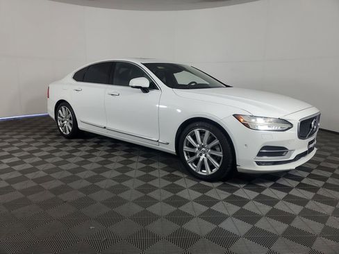 Used 2017 Volvo S90 T6 Inscription w/ Vision Package image 2