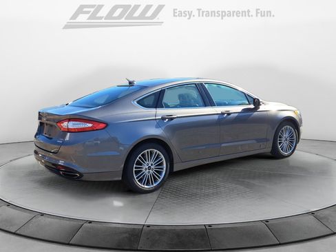 Used 2014 Ford Fusion SE w/ Equipment Group 202A FWD image 8