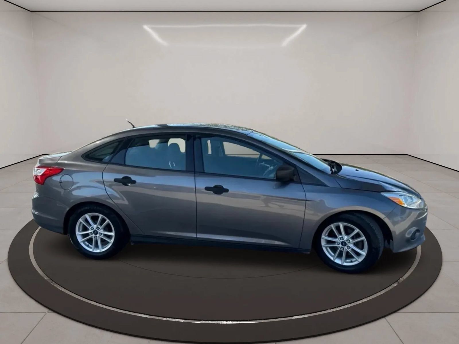 Used 2014 Ford Focus S FWD image 4