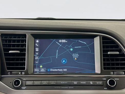 Used 2017 Hyundai Elantra Limited w/ Limited Ultimate Package 05 image 22