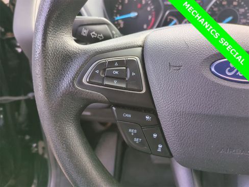 Used 2019 Ford Escape SE image 23