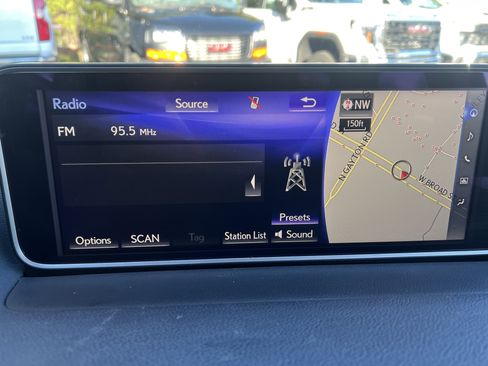 Used 2018 Lexus RX 450hL Luxury image 23