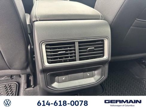 New 2026 Volkswagen Atlas Cross Sport SEL R-Line AWD/4WD image 18