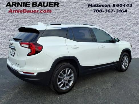 Used 2022 GMC Terrain SLT AWD/4WD image 6