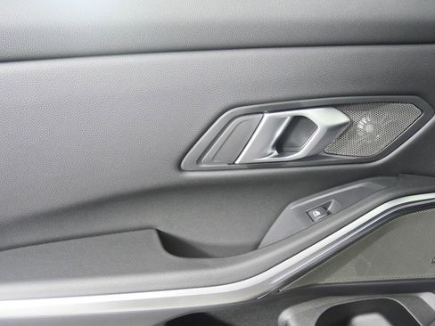 Used 2026 BMW 330i Sedan w/ Premium Package image 13