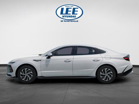 New 2026 Hyundai Sonata Blue image 5