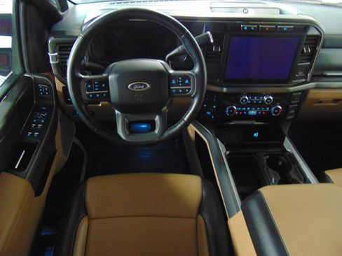 Used 2024 Ford F250 Lariat w/ Chrome Package image 11