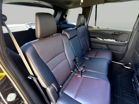 Used 2025 Honda Passport Black Edition image 20