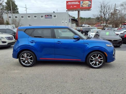 Used 2021 Kia Soul GT-Line FWD image 2
