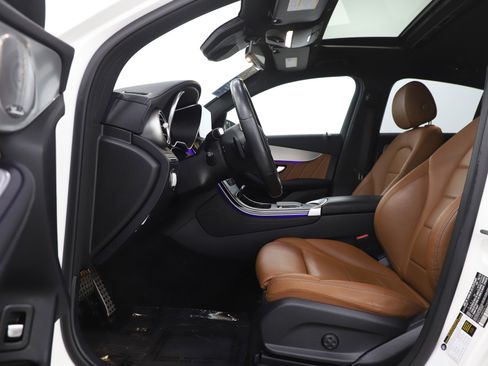 Used 2020 Mercedes-Benz GLC 300 4MATIC Coupe image 22