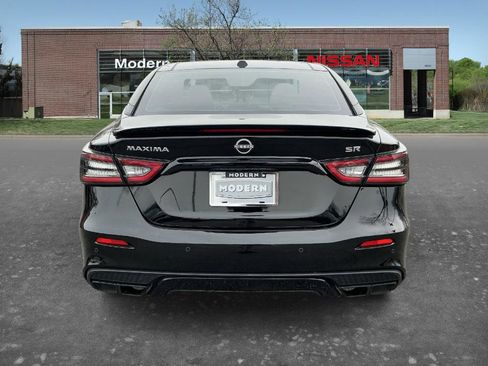 Certified 2023 Nissan Maxima SR w/ Sport Mat Group image 3