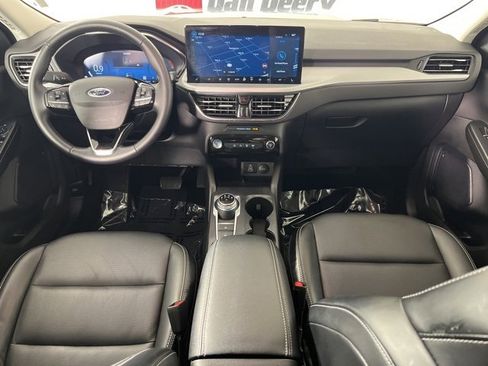 Used 2025 Ford Escape Platinum image 6