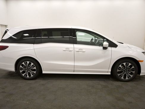 New 2026 Honda Odyssey Elite image 8