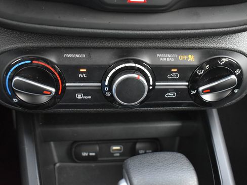 Used 2024 Kia Soul LX w/ Option Group 015 FWD image 29