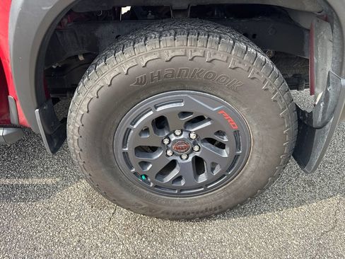 Used 2025 Nissan Frontier PRO-4X AWD/4WD image 16