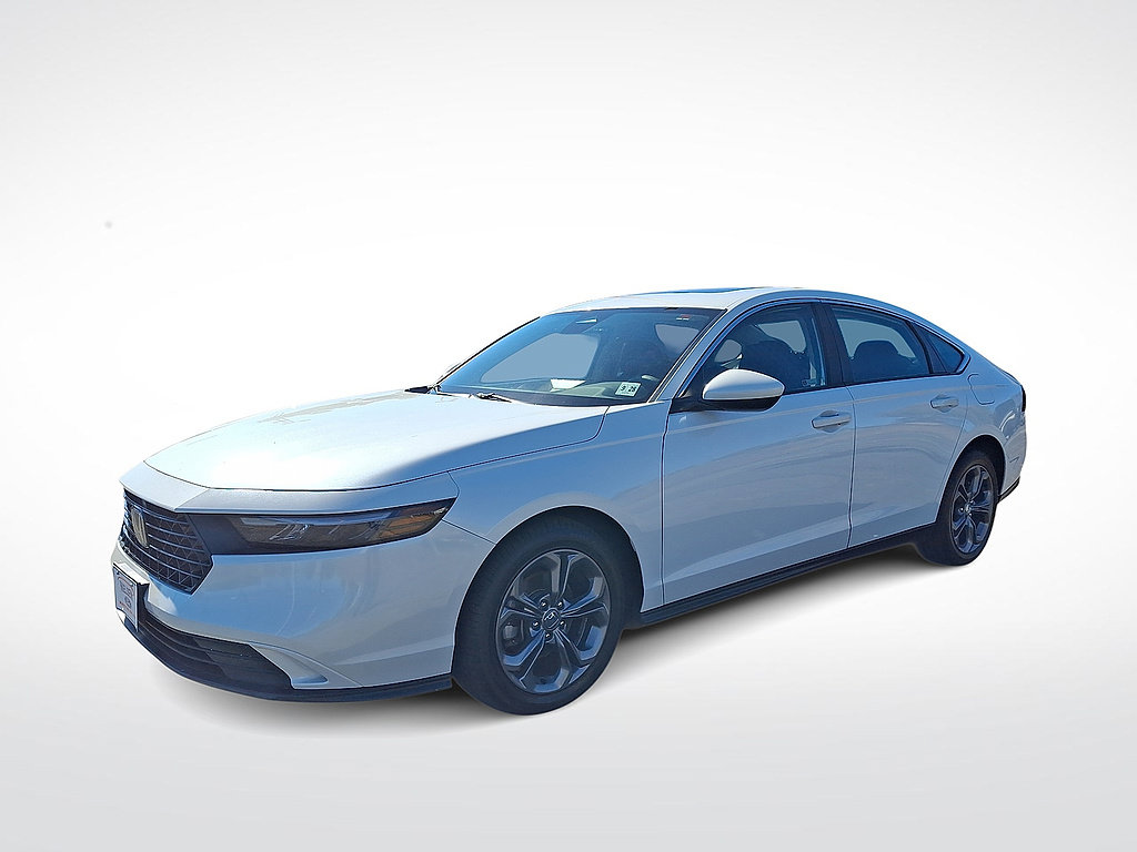 Used 2023 Honda Accord EX image 1