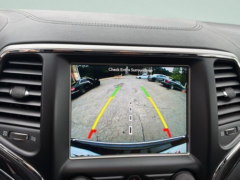 Used 2018 Jeep Grand Cherokee Overland AWD/4WD image 30