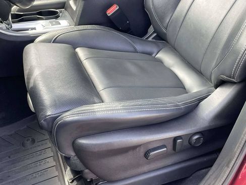 Used 2022 Subaru Ascent Limited w/ Technology Package AWD/4WD image 14