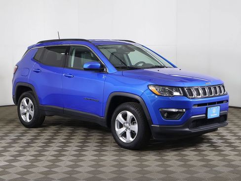 Used 2019 Jeep Compass Latitude AWD/4WD image 47