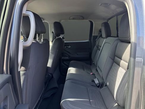 Used 2024 Nissan Frontier SV w/ SV Convenience Package image 26