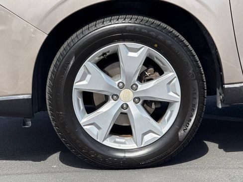 Used 2015 Subaru Forester 2.5i w/ Alloy Wheel Package AWD/4WD image 15
