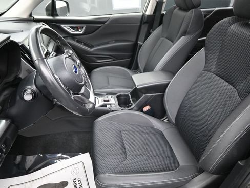 Used 2021 Subaru Forester Premium AWD/4WD image 28