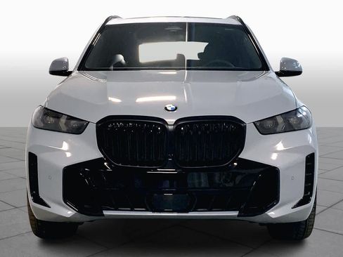 Used 2026 BMW X5 xDrive40i w/ M Sport Package AWD/4WD image 3
