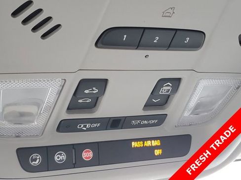 Used 2019 GMC Terrain SLT w/ Preferred Package image 24