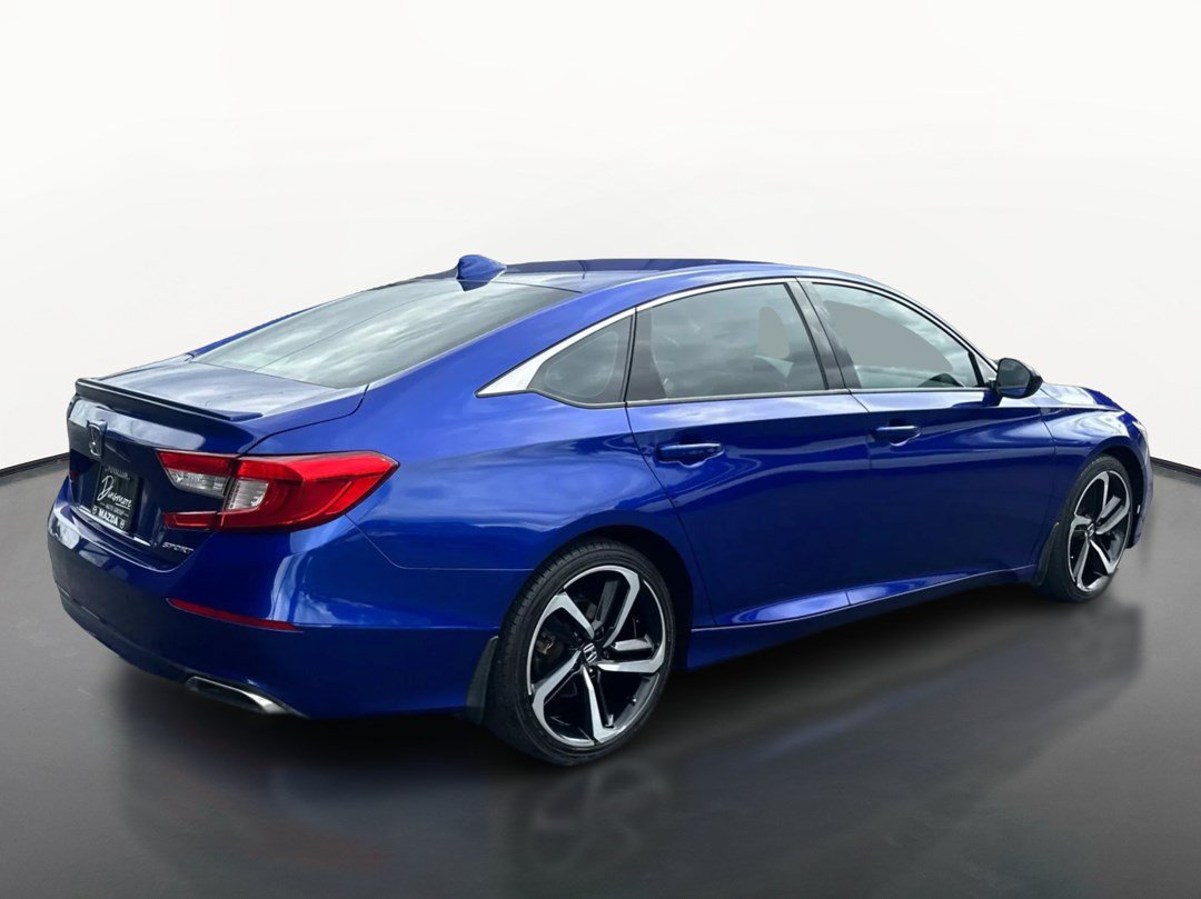 Used 2018 Honda Accord Sport image 3